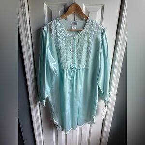 Etienne Womens Light Blue Long Sleeve Satin Night Gown Lace Trim Size Large NWT